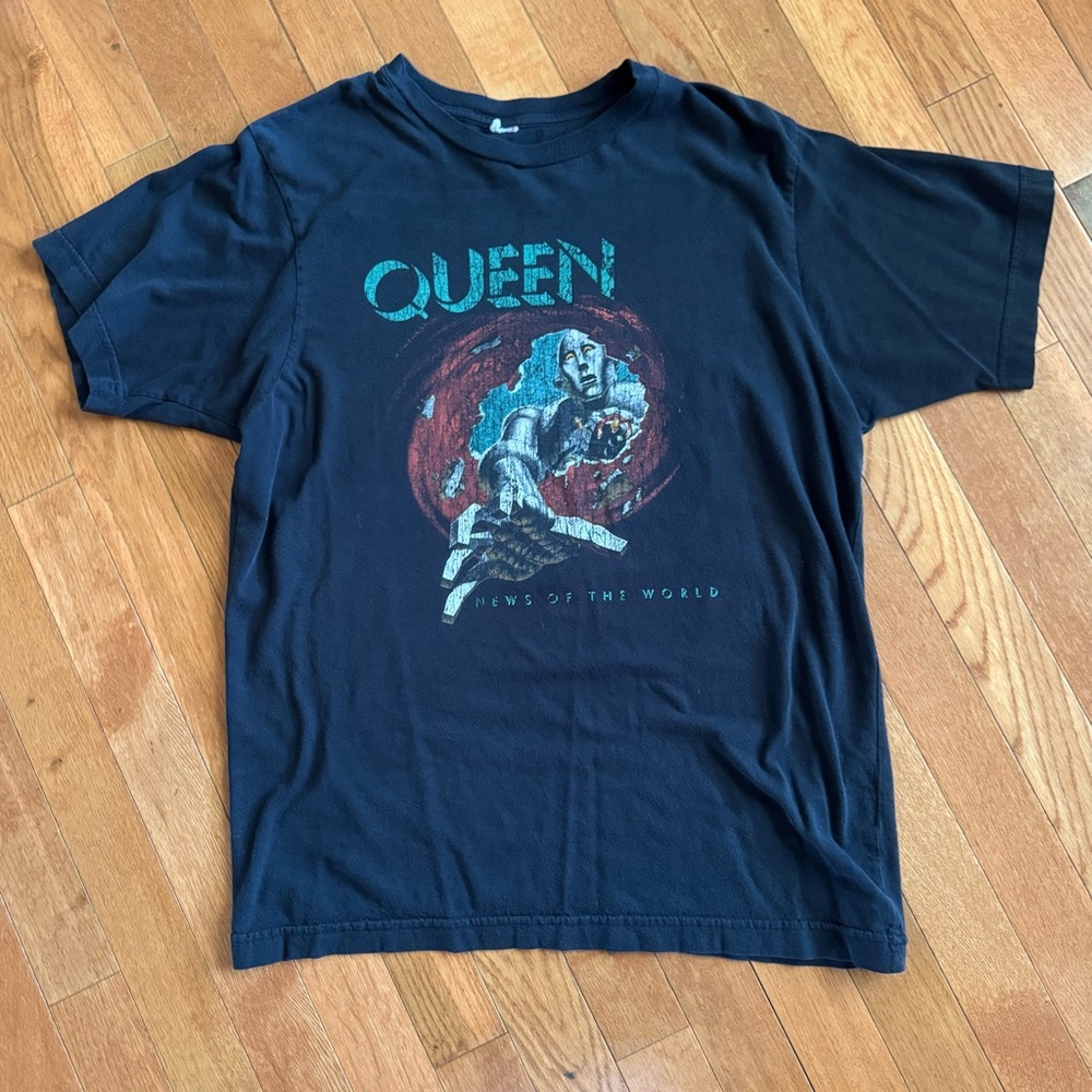Queen vintage Black Graphic Band T-Shirt